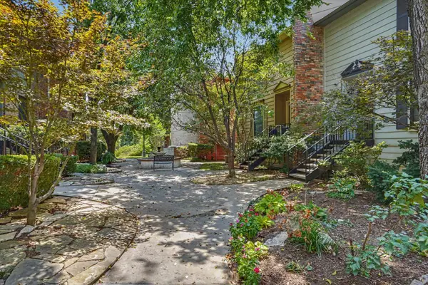 1736 S Cheyenne Avenue #20, Tulsa, OK 74119