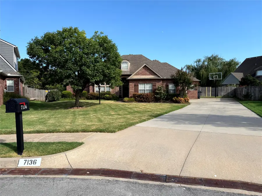 7136 E 82nd Street S, Tulsa, OK 74133 - #2