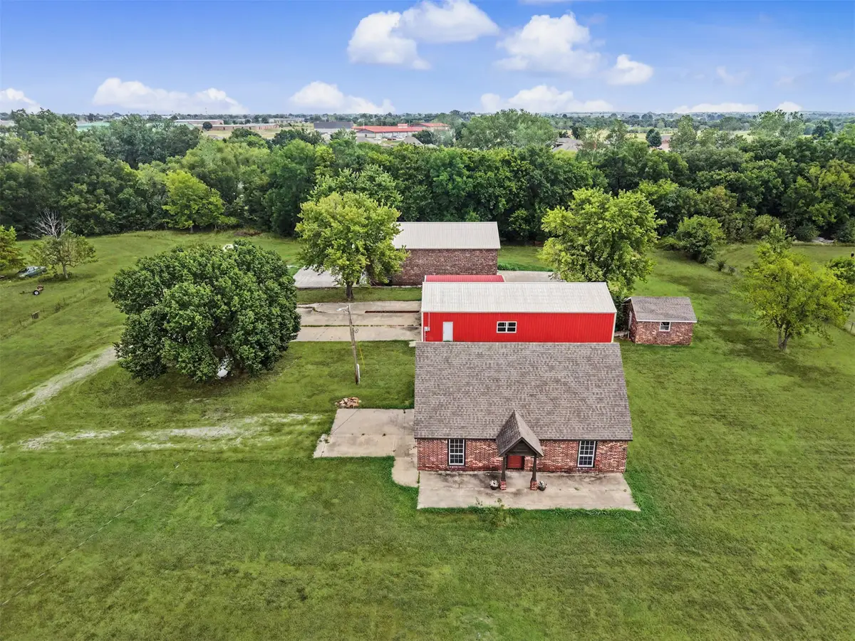 1915 S Lenapah Avenue, Skiatook, OK 74070 - #1