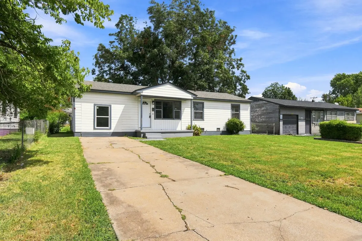 835 E 52nd Street N, Tulsa, OK 74126 - #1