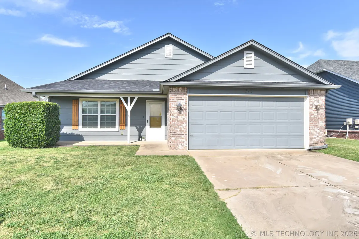 212 Dp Newman Circle, Kiefer, OK 74041 - #1