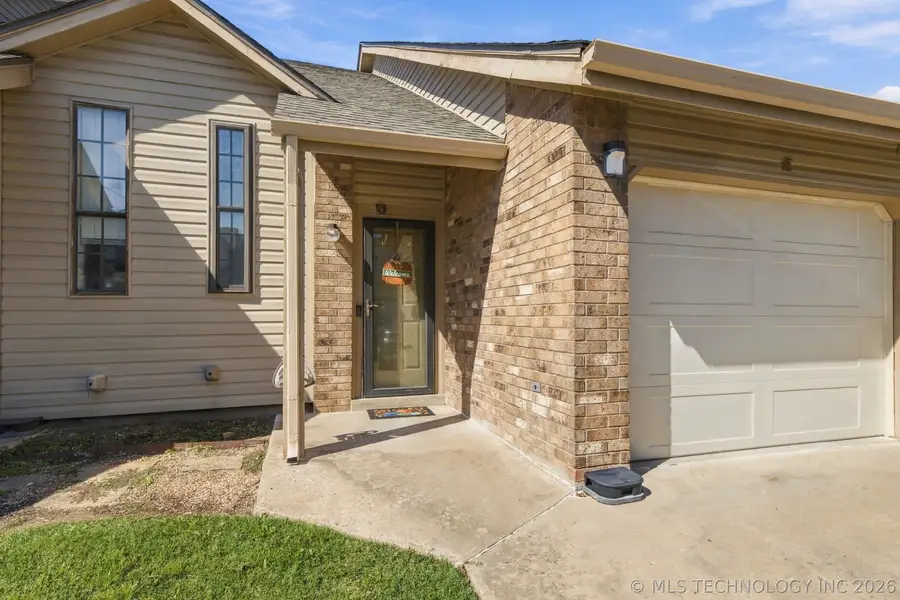 8144 E 17th Street #E, Tulsa, OK 74112 - #2