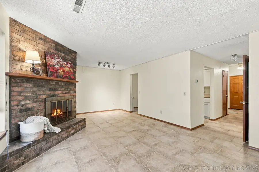 8144 E 17th Street #E, Tulsa, OK 74112 - #3