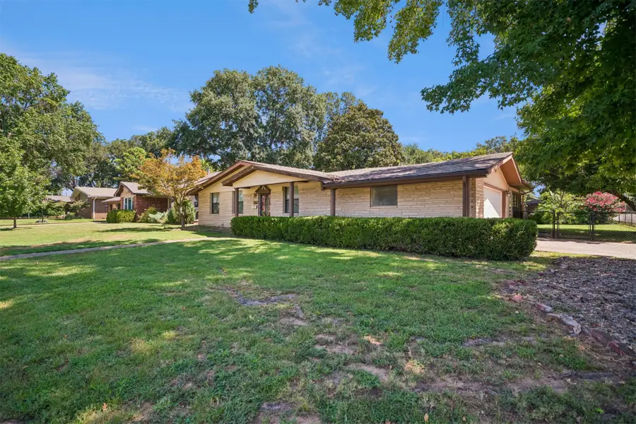 5247 S Columbia Avenue, Tulsa, OK 74105 - #2
