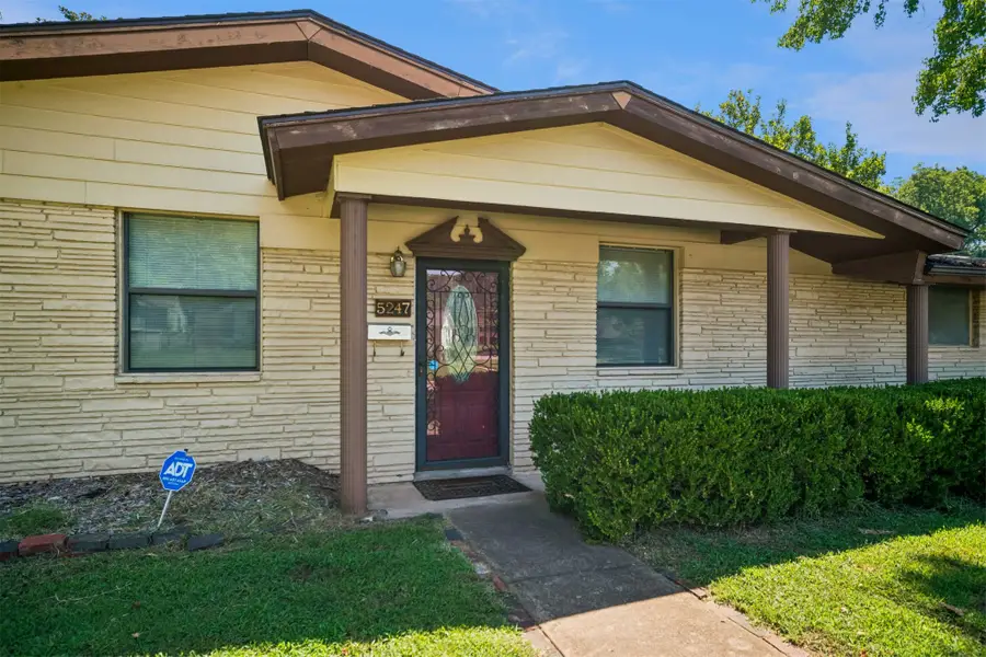 5247 S Columbia Avenue, Tulsa, OK 74105 - #3