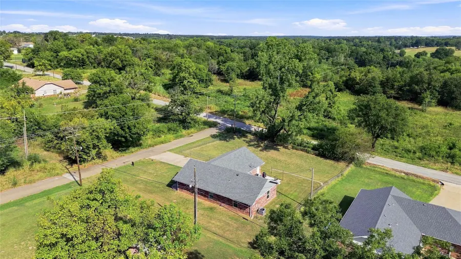 211 N Cedar Street, Bristow, OK 74010 - #2