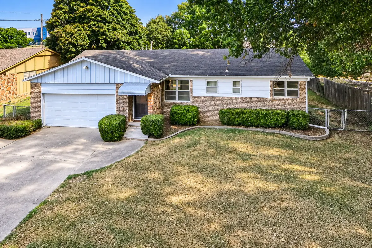 904 E Elgin Place, Broken Arrow, OK 74012 - #1