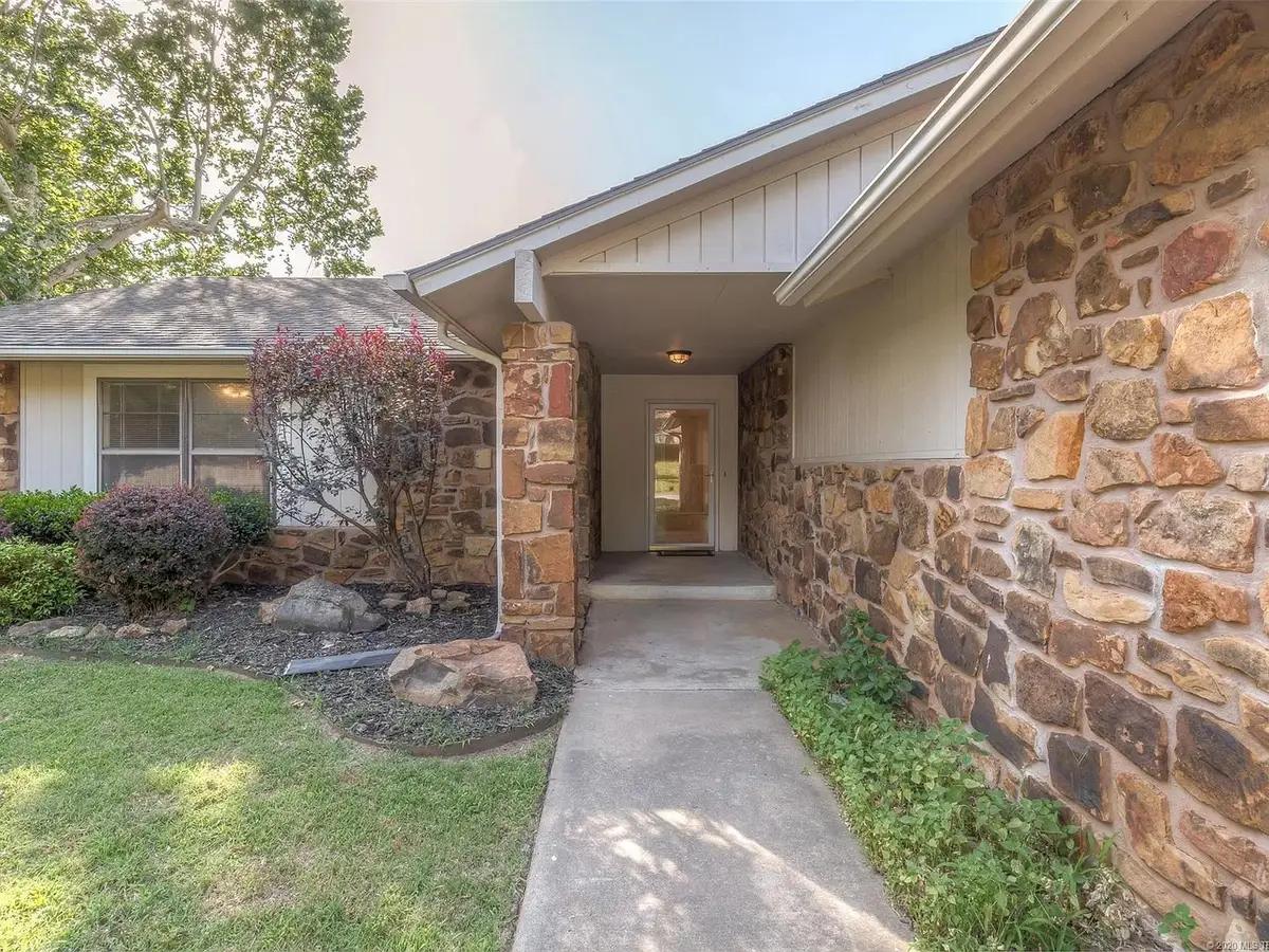 6820 S 32nd West Avenue, Tulsa, OK 74132 - #1