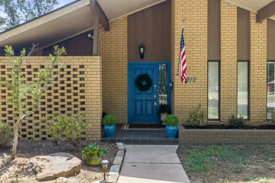 2212 Cloverleaf Place, Ardmore, OK 73401 - #3