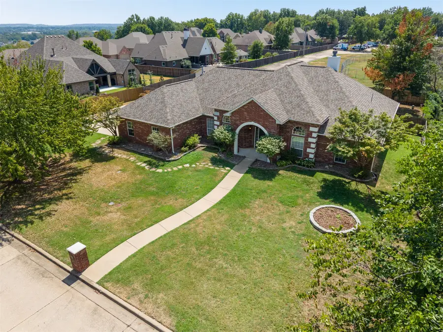 1803 Forest Park Drive, Claremore, OK 74017 - #2
