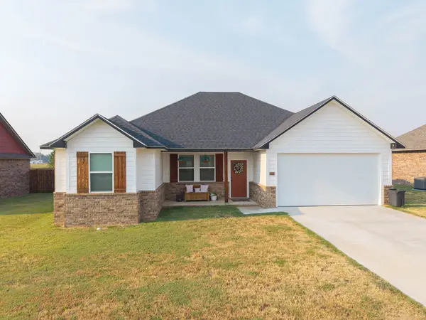 116 Countryside Way, Pocola, OK 74902