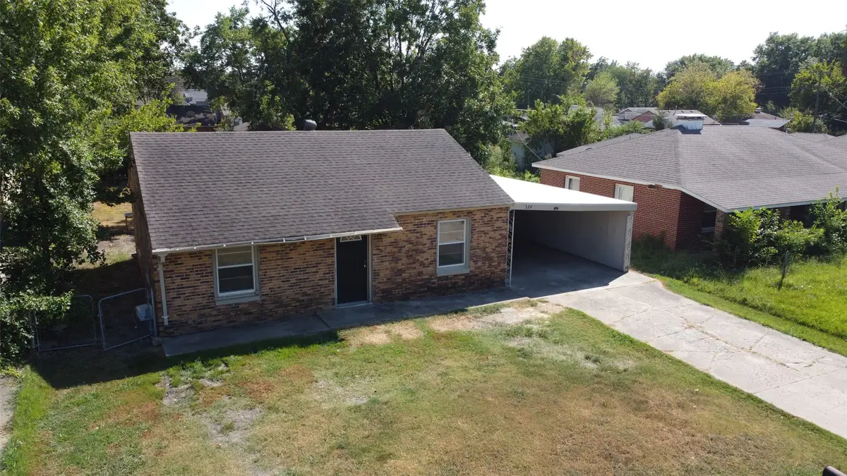 324 SE 4th Street, Pryor, OK 74361 - #1