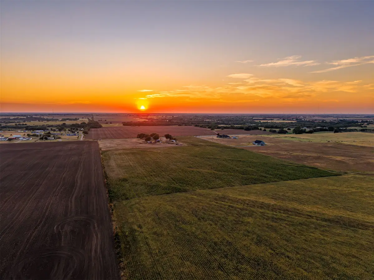 16 N Gregory Road, Yukon, OK 73099 - #1