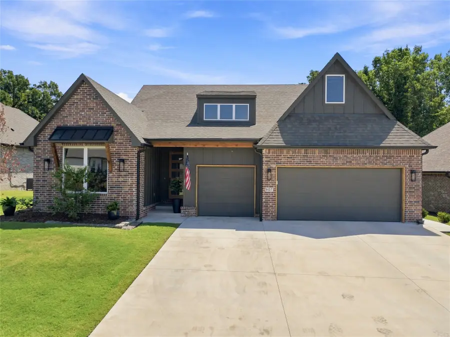 807 E Jacksonville Street, Broken Arrow, OK 74012 - #2