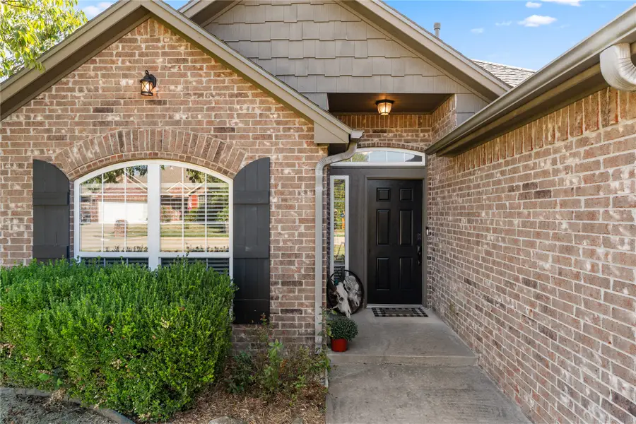 4215 SE Fairview Road, Bartlesville, OK 74006 - #3