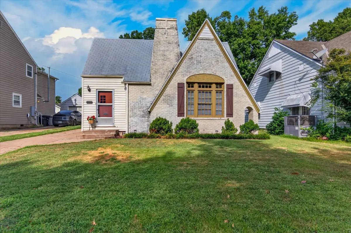 1517 S Osage Avenue, Bartlesville, OK 74003 - #1