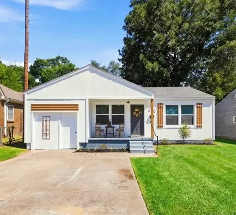 218 N 34th Street, Muskogee, OK 74401 - #1