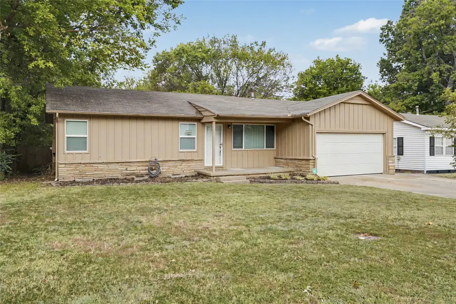 1614 S Cedar Avenue, Broken Arrow, OK 74012 - #2