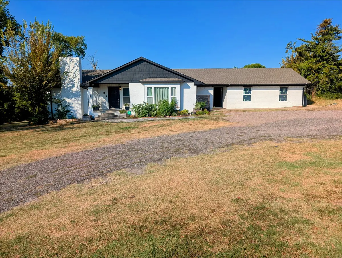910 Oak Hollow Road, Madill, OK 73446 - #1