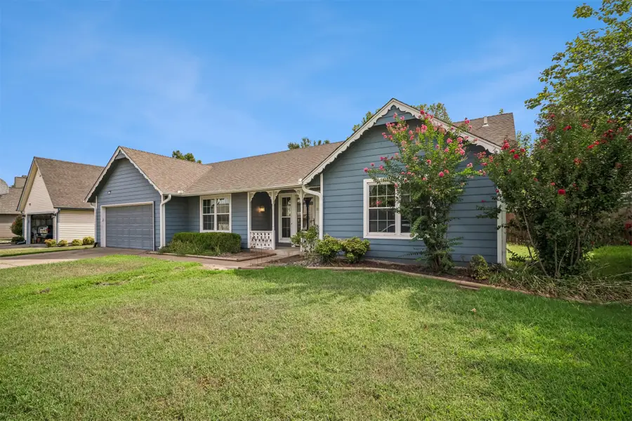 3817 S Dogwood Avenue, Broken Arrow, OK 74011 - #2