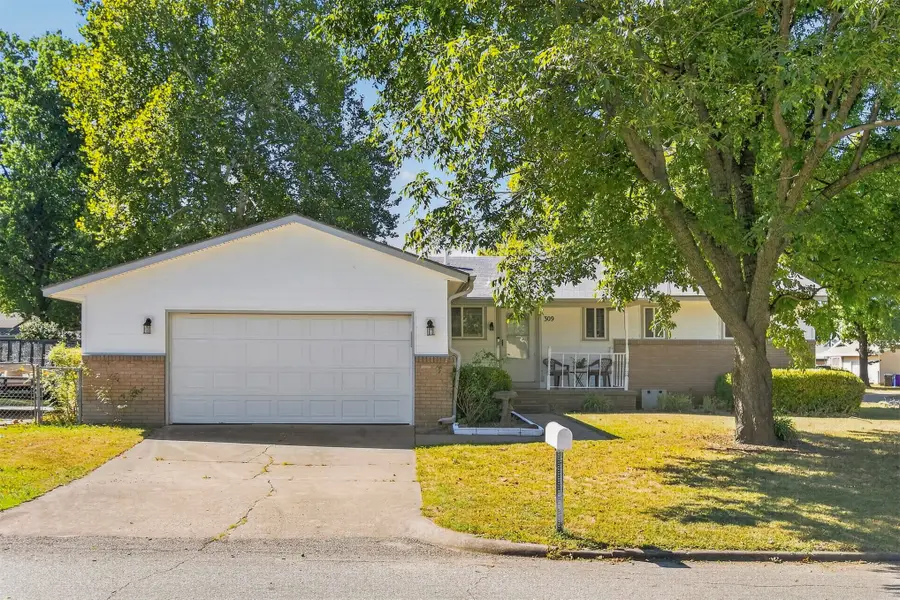 309 W Vandalia Street, Broken Arrow, OK 74012 - #2