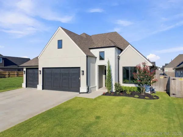 13715 S 20th Place E, Bixby, OK 74008
