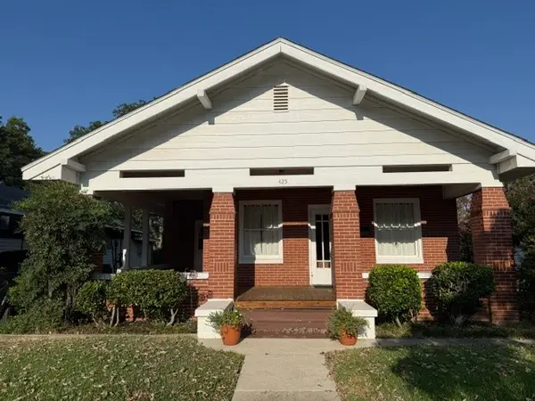 425 SW I, Ardmore, OK 73401