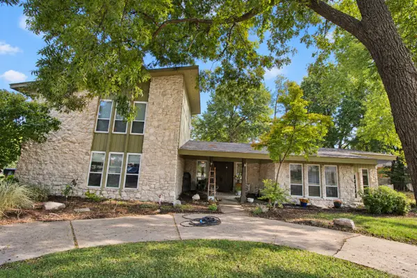 8413 Shadowood Avenue, Broken Arrow, OK 74011