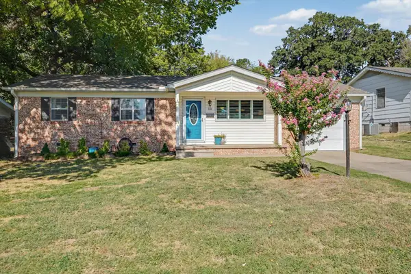 608 N Woodland Drive, Sand Springs, OK 74063