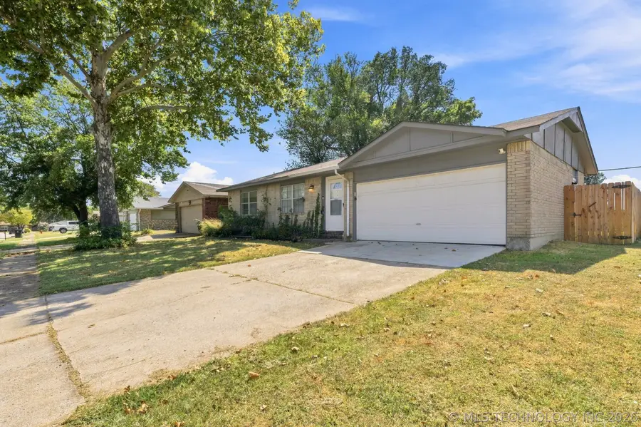 1929 W Vandalia Street, Broken Arrow, OK 74012 - #2