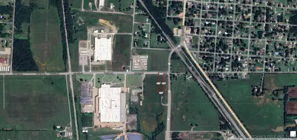 15 Street, Wagoner, OK 74467