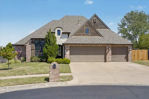 7703 E 81st Place, Owasso, OK 74055