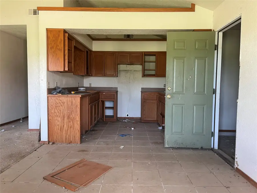 1006 Jahrman Place, Warner, OK 74469 - #2