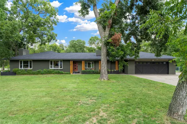 9402 E 16th Street, Tulsa, OK 74112