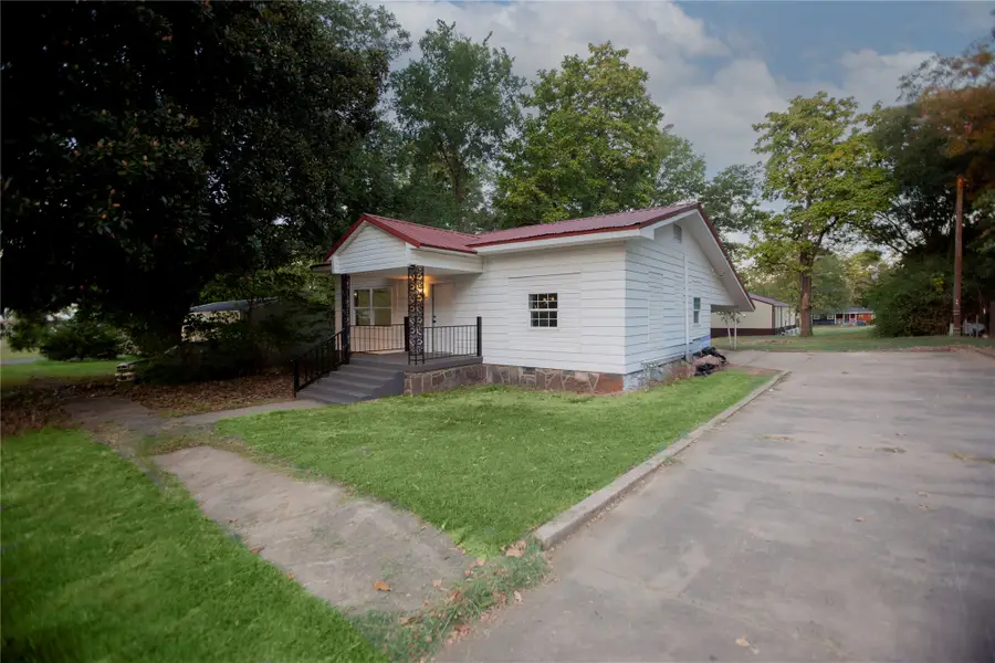 202 S Central Street, Wilburton, OK 74578 - #2