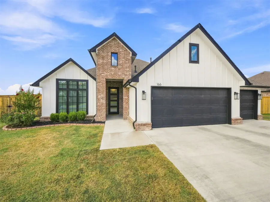 166 N Phillips Street, Skiatook, OK 74070 - #2