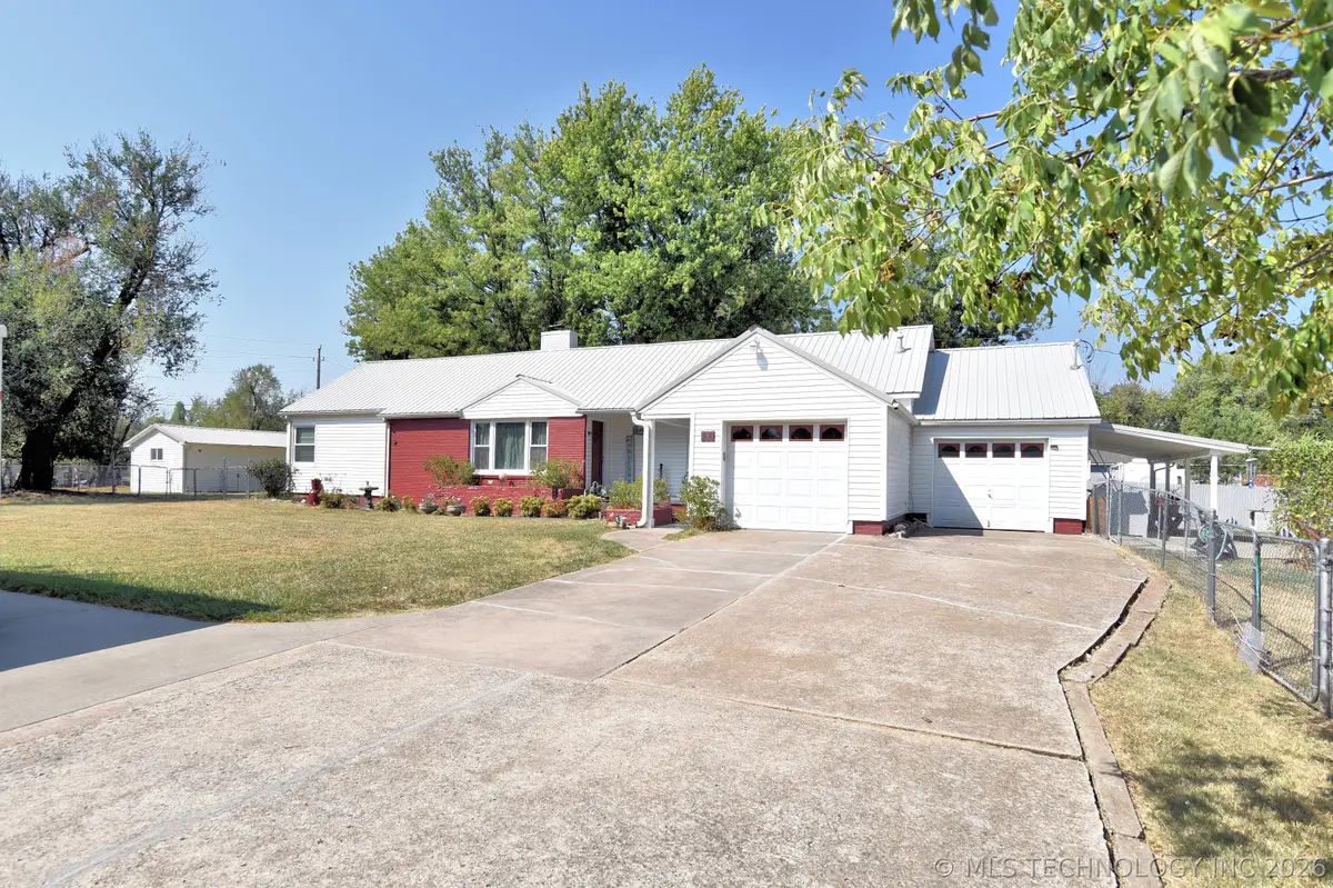 530 S 19th Street, Collinsville, OK 74021 - #1