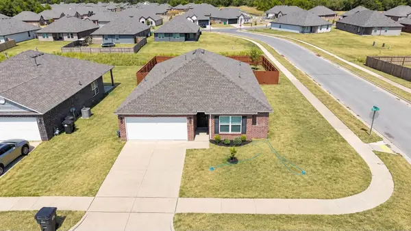 7419 E 157th Place S, Bixby, OK 74008
