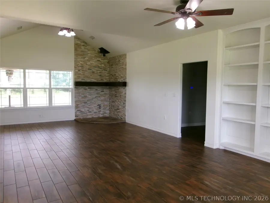 2071 E 53rd S, Muskogee, OK 74403 - #2