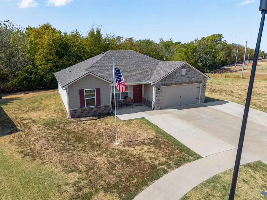11008 N 100th East Avenue, Owasso, OK 74055 - #3