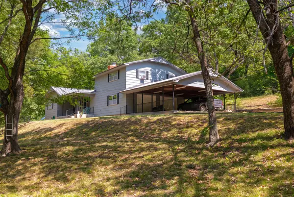 24092 S Black Valley Road, Tahlequah, OK 74464