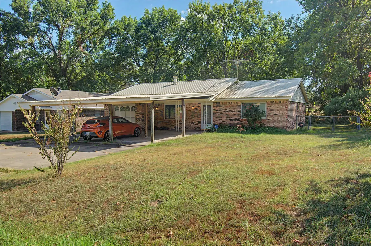 1211 Frankfort Street, Muskogee, OK 74403 - #1