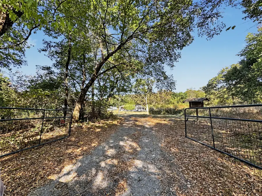 8683 N 436 Road, Hulbert, OK 74441 - #2
