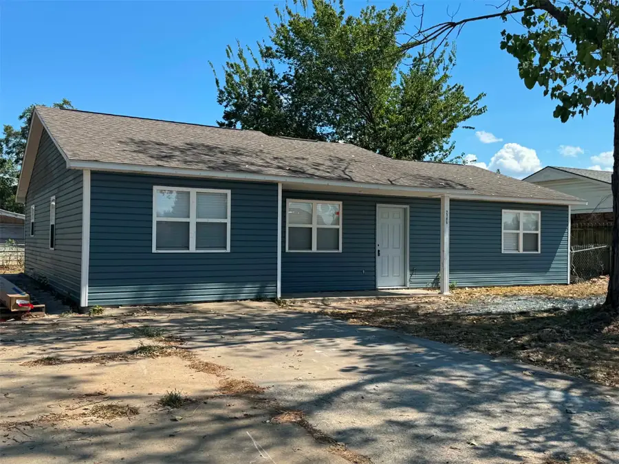 2106 N Hickory Street, McAlester, OK 74501 - #2