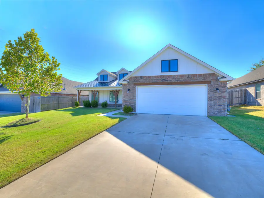 8902 N 73rd East Place, Owasso, OK 74055 - #3
