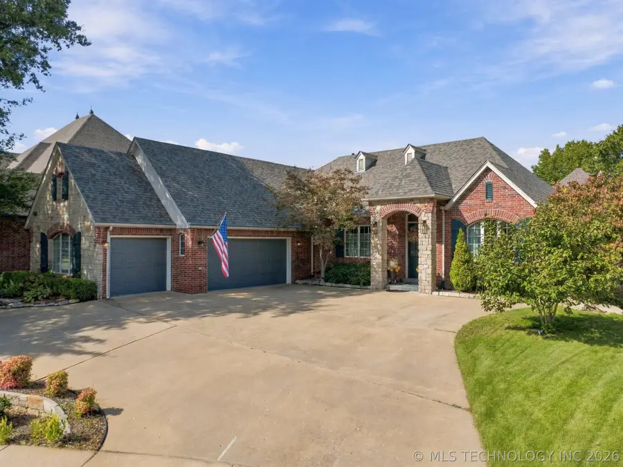 8707 E 104th Street S, Tulsa, OK 74133 - #2