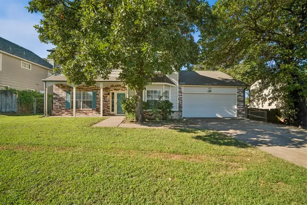 3726 S Rolling Oaks Drive, Tulsa, OK 74107