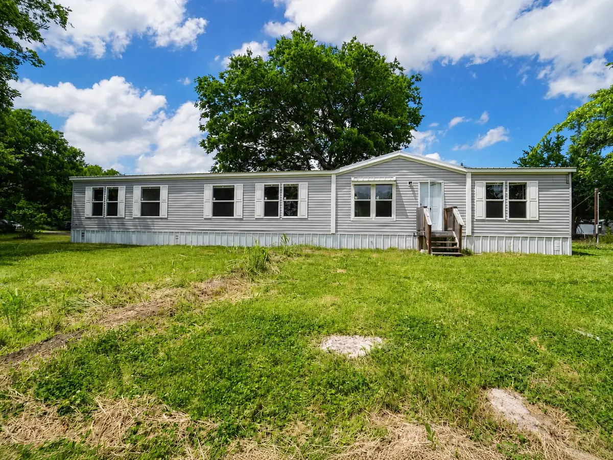 302 N Avenue, Wapanucka, OK 73461 - #1