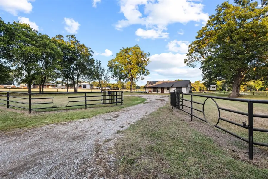 17428 Cumberland Road, Madill, OK 73446 - #3