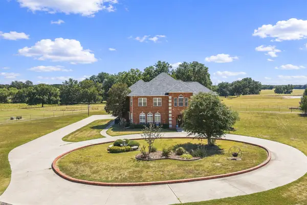 1599 Cardinal Road, Lone Grove, OK 73443